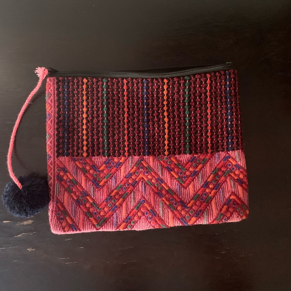 NWOT Artisan Revival clutch.